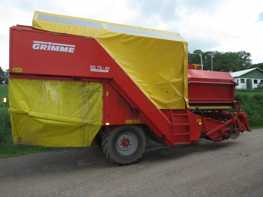 5035 Grimme SE75-40 potato harvester