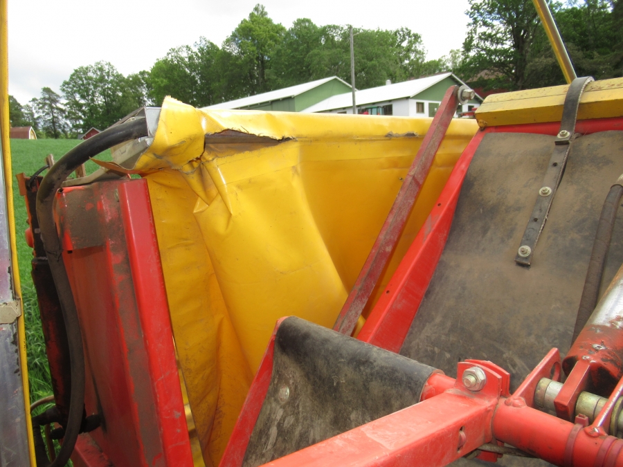 5035 Grimme SE75-40 potato harvester