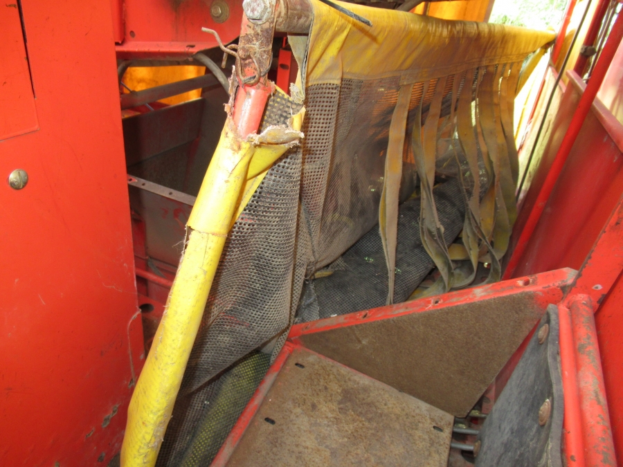 5051 Grimme SE75-40 potato harvester