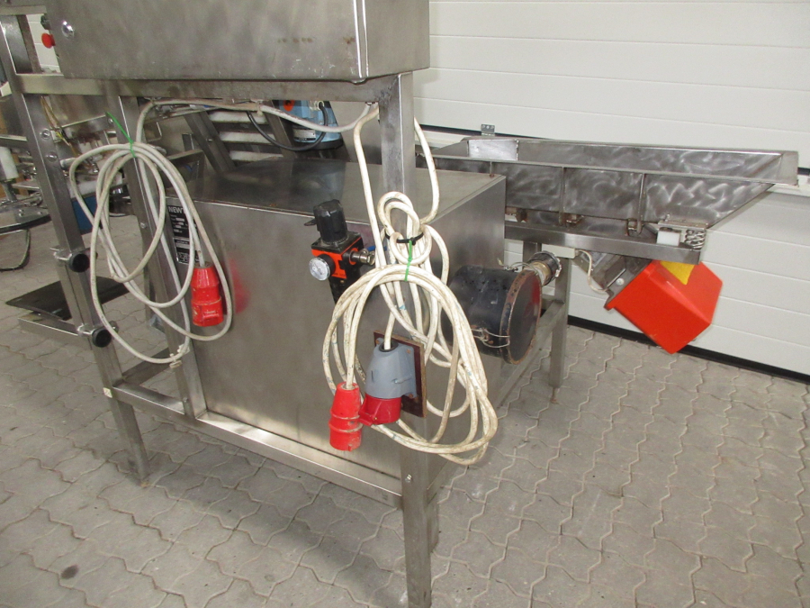 5150 Newtec G30A våg och pack till morötter