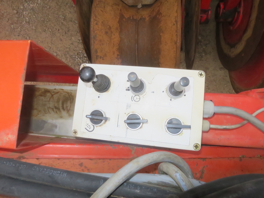 5217 Kverneland Underhaug UN2200 potatisupptagare