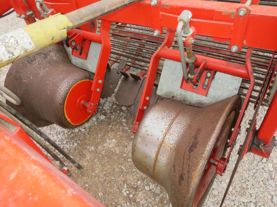 5264 Kverneland UN2200 Kartoffelroder