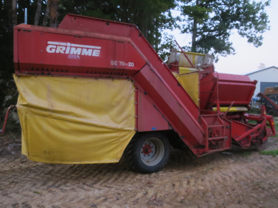 5268 Grimme SE70-20 potato harvester