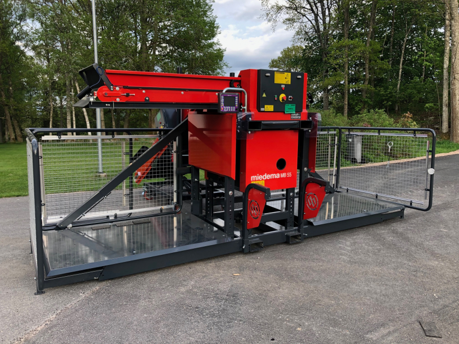 5270 Miedema MB55 box filler with RT30 belt elevator