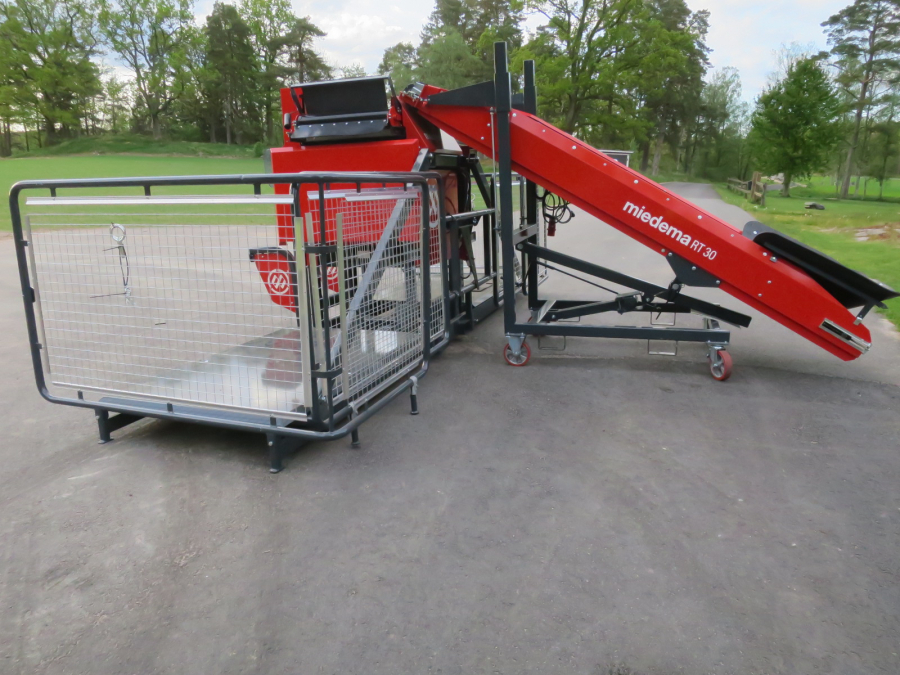 5270 Miedema MB55 box filler with RT30 belt elevator