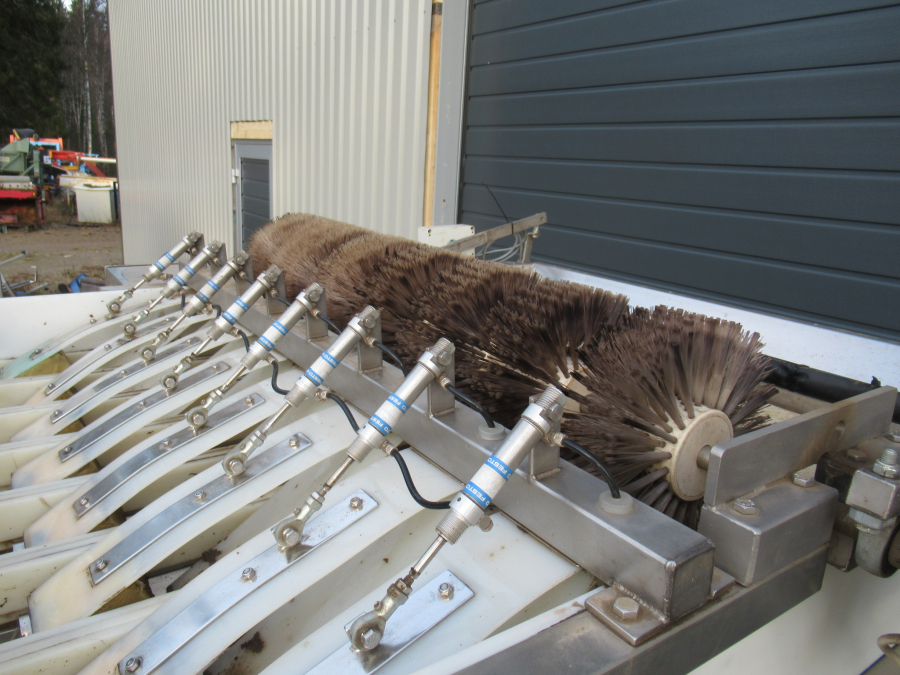 5289 Newtec bagger and weigher for BAKED POTATOES