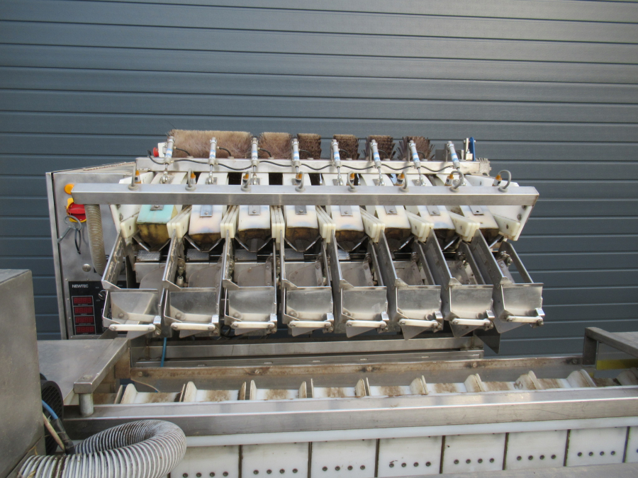 5289 Newtec bagger and weigher for BAKED POTATOES