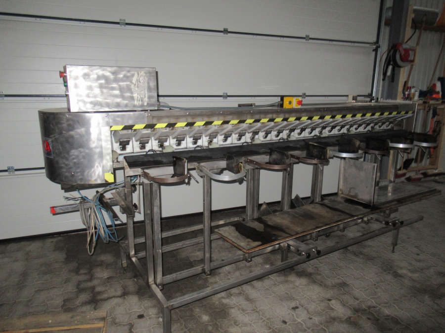 5289 Newtec bagger and weigher for BAKED POTATOES
