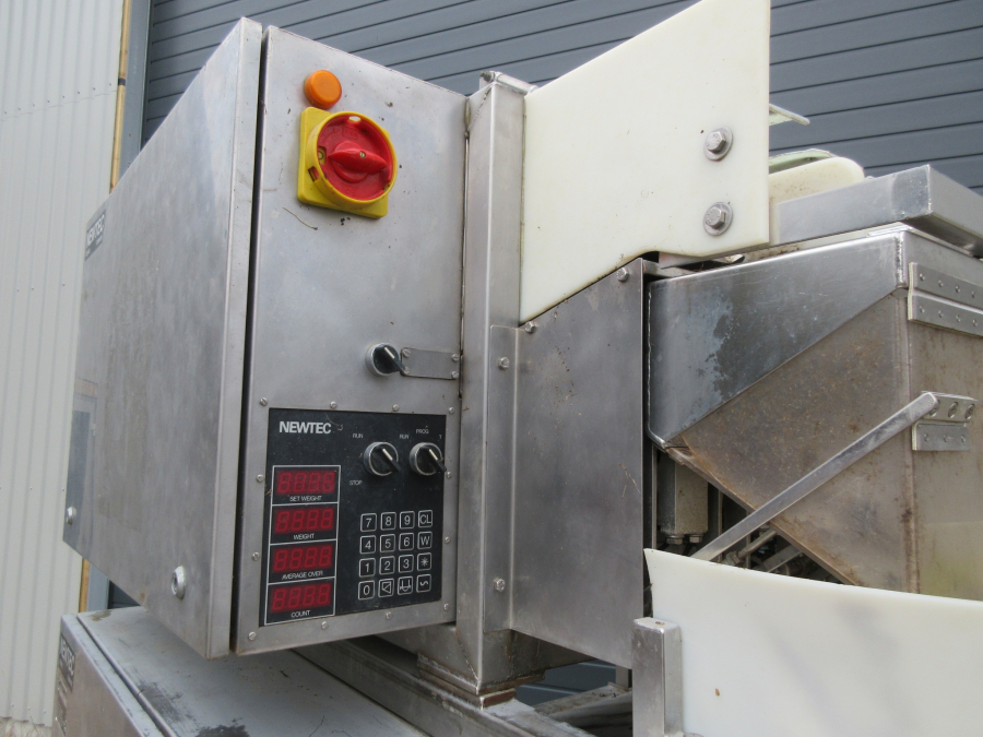 5343 Newtec 2000/G40 weigher and bagger