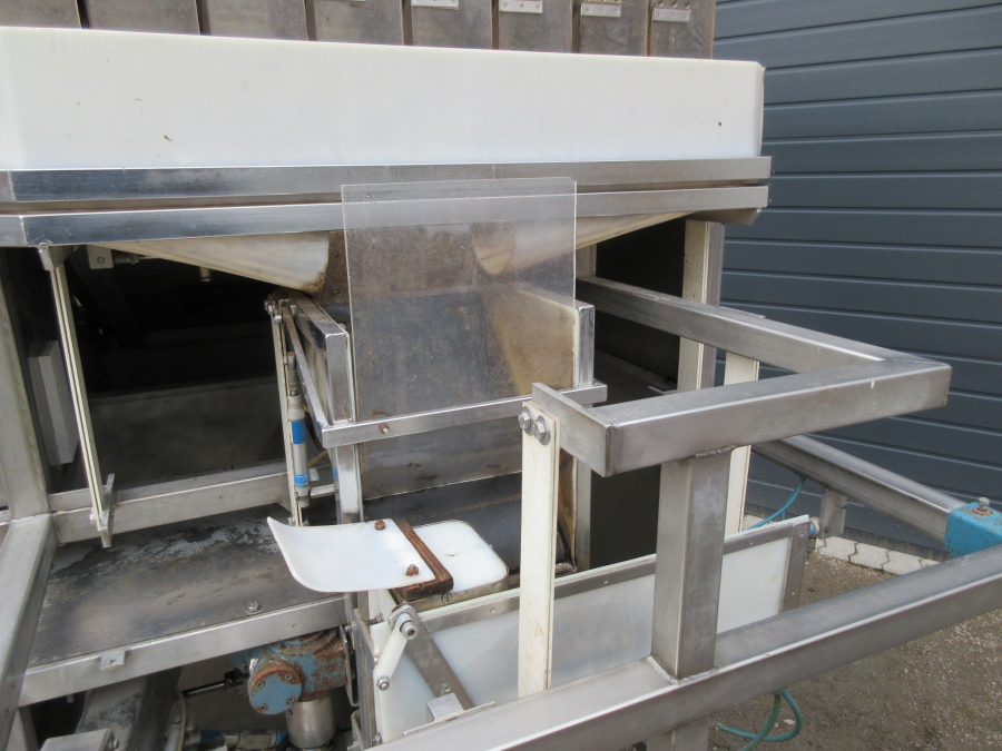5343 Newtec 2000/G40 weigher and bagger