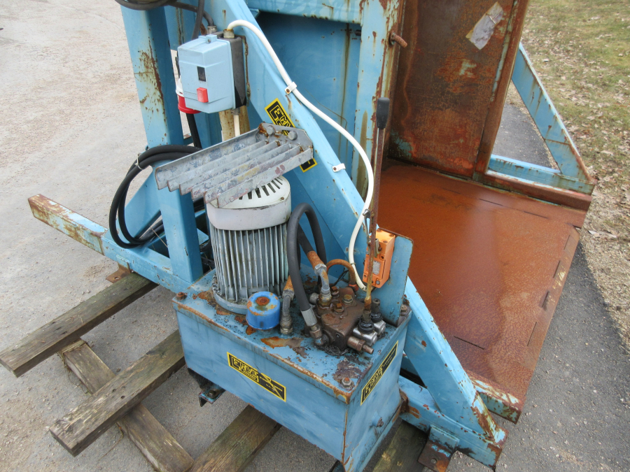 5389 EMVE hydraulic box turner