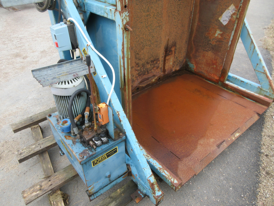 5389 EMVE hydraulic box turner