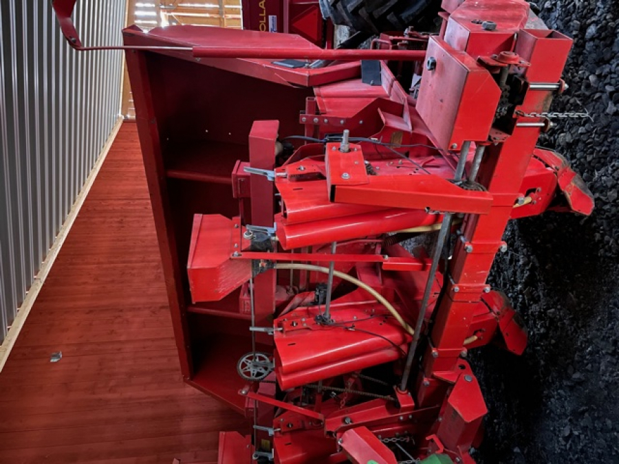 5399 Kverneland Underhaug UN3200 potato planter
