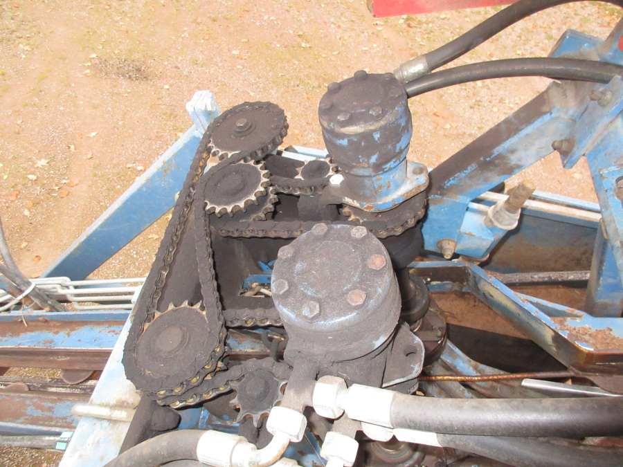 5499 Asa-Lift T-100 DF carrot harvester with elevator