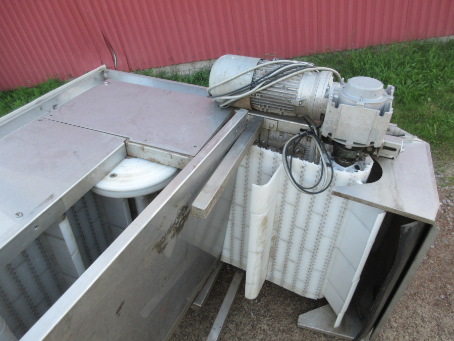 5517 EKKO elevator stående 3600x600 mm ROSTFRITT UTFÖRANDE
