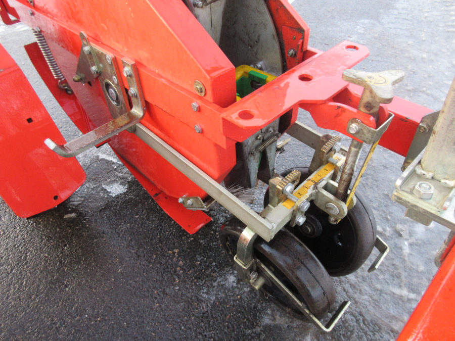 5537 Checchi & Magli Wolf planteringsmaskin 4 rad