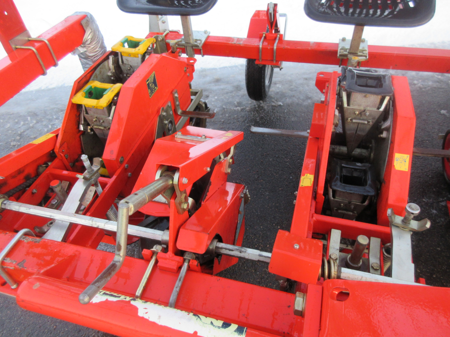 5537 Checchi & Magli Wolf planteringsmaskin 4 rad