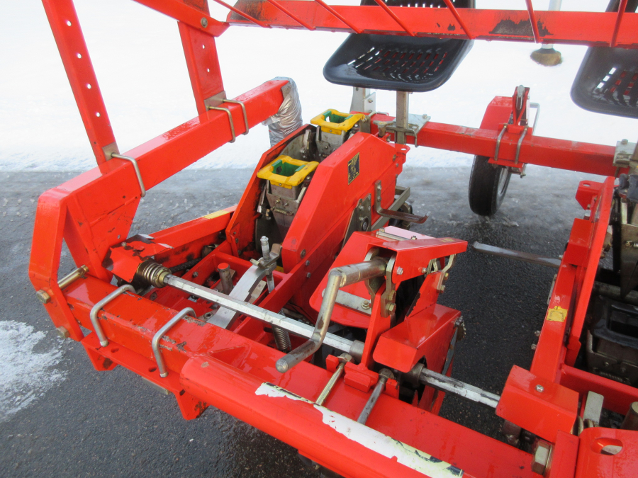 5537 Checchi & Magli Wolf planteringsmaskin 4 rad