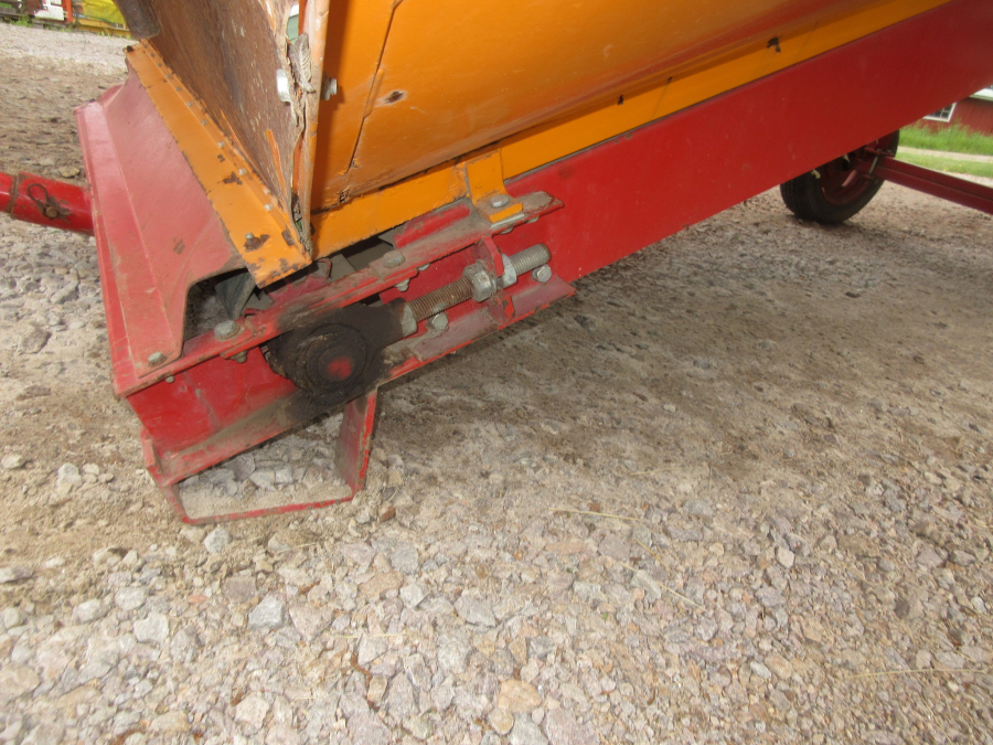 5554 Miedema SB151 avlastarbord
