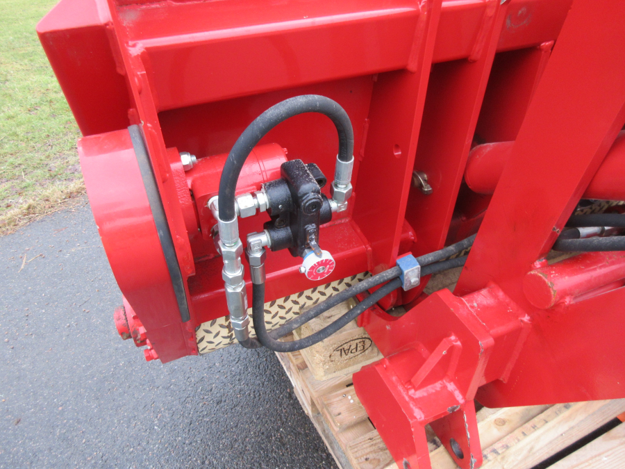 5557 CM Regero sand spreader sander for bed