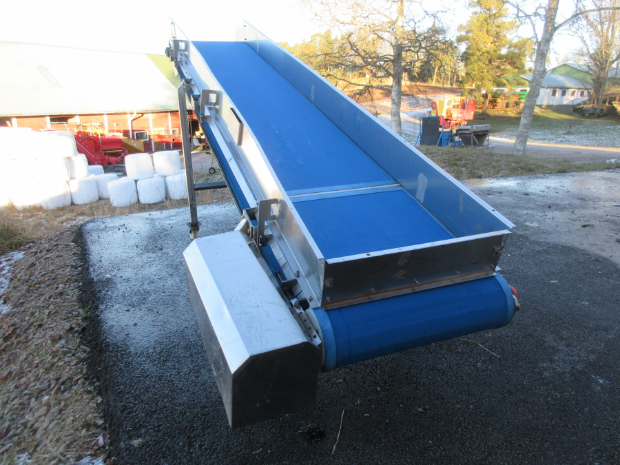5566 Turatti elevator 3600x650 mm Rostfritt utförande