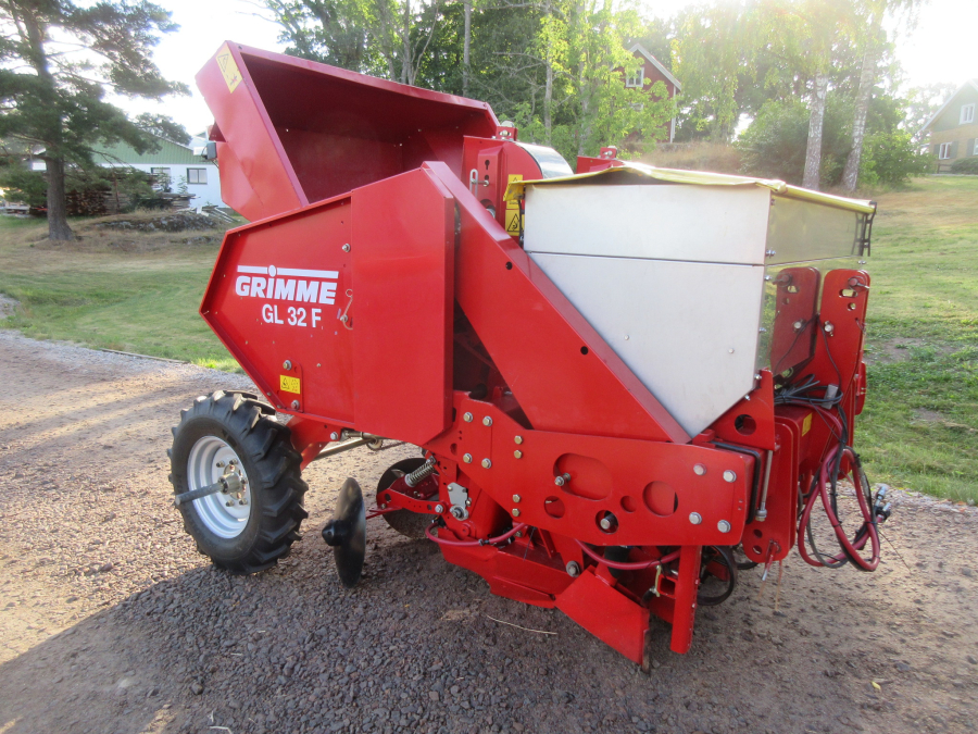 5668 Grimme GL32F potatissättare kombi 