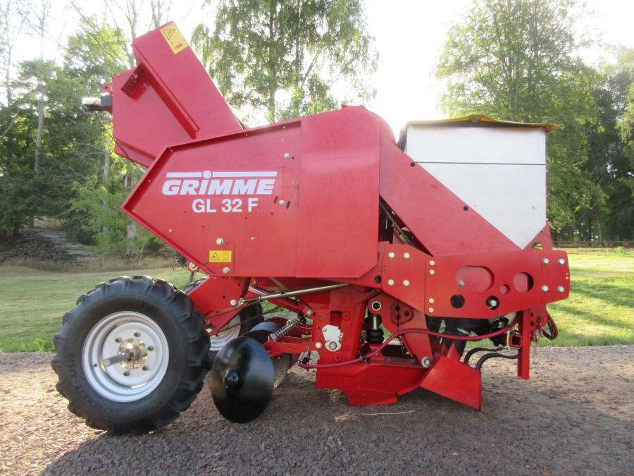 5668 Grimme GL32F potatissättare kombi 