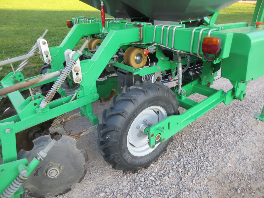 5714 Agronomic 2RMP potatissättare årsm. 2019