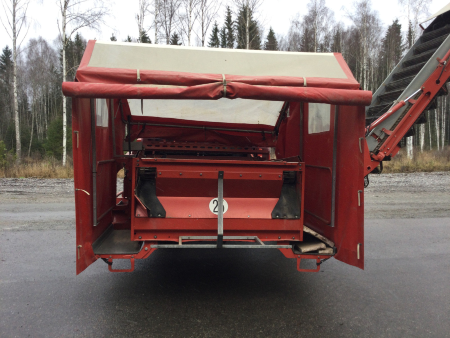 5734 Kverneland underhaug UN2600 potatisupptagare