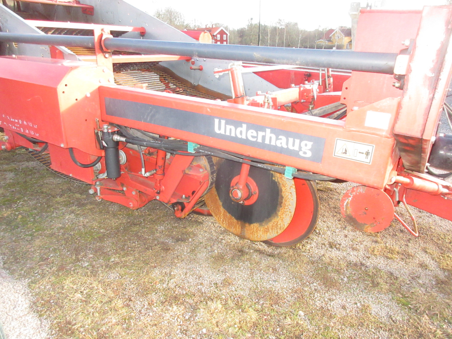 5734 Kverneland underhaug UN2600 potatisupptagare