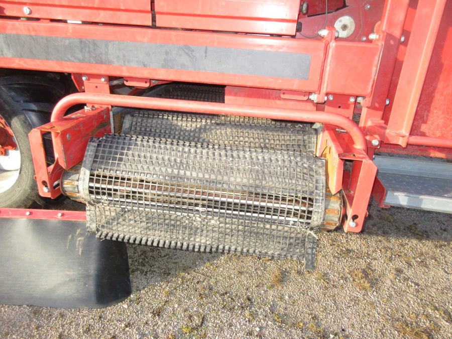 5734 Kverneland underhaug UN2600 potatisupptagare