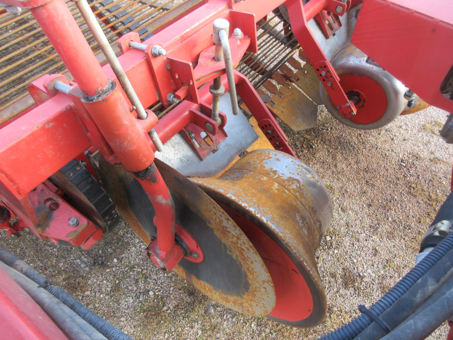 5734 Kverneland underhaug UN2600 potatisupptagare