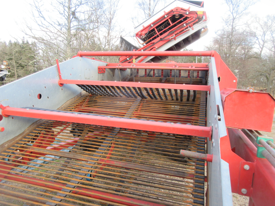 5734 Kverneland underhaug UN2600 potatisupptagare