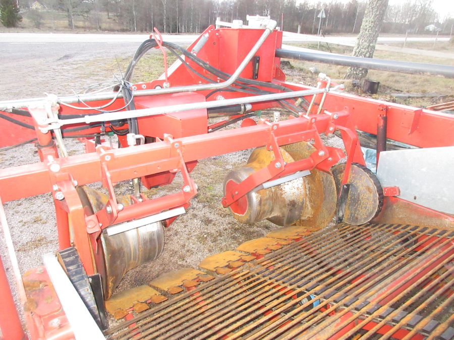 5734 Kverneland underhaug UN2600 potatisupptagare
