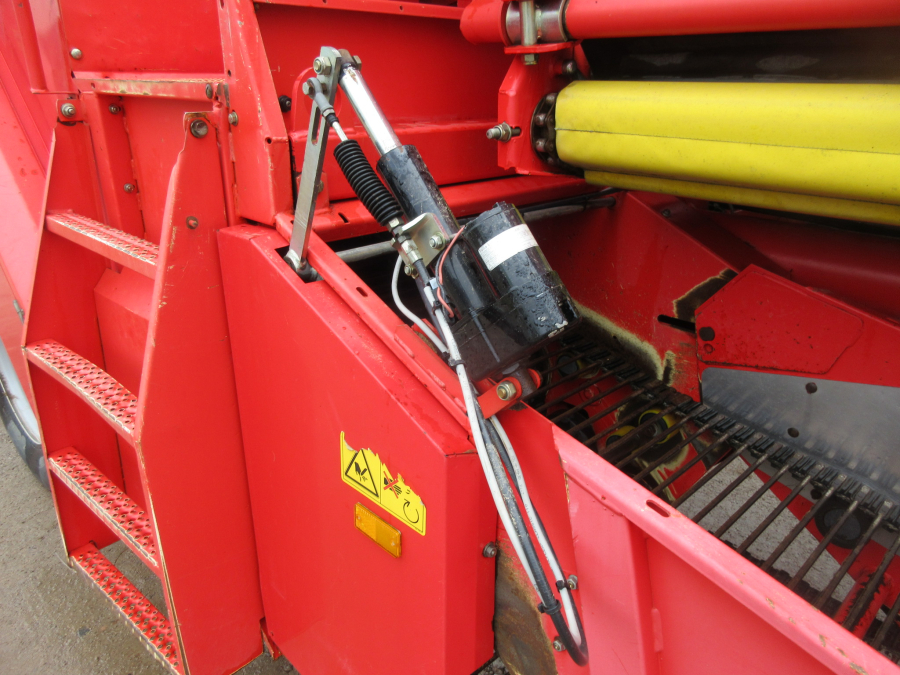 5736 Grimme SE75-40 Kartoffelroder