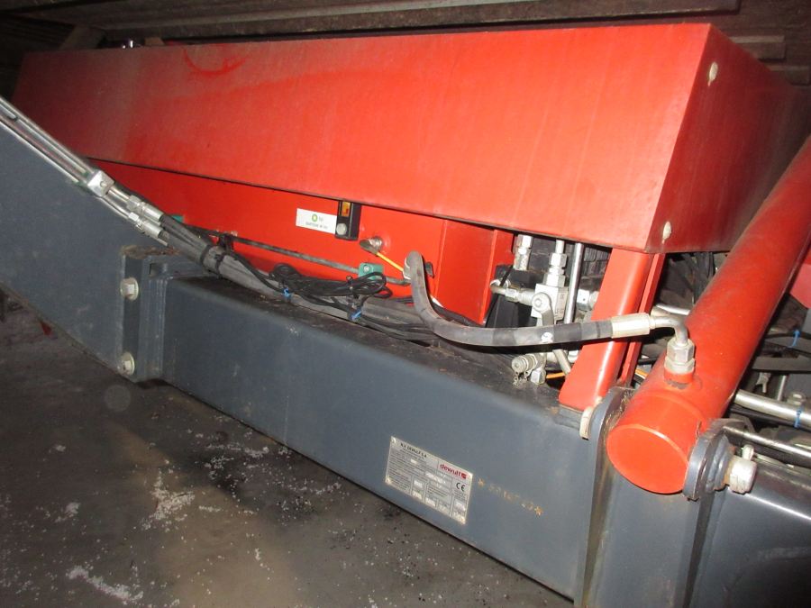 5739 Dewulf GBC Möhrenroder Karottenroder 1 Reihe mit Bunker