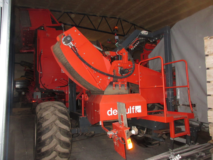 5739 Dewulf GBC Möhrenroder Karottenroder 1 Reihe mit Bunker