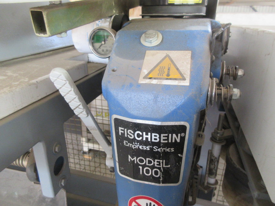 5744 Saclark Netzverpackungsmaschine mit Daumar Wiegemaschine