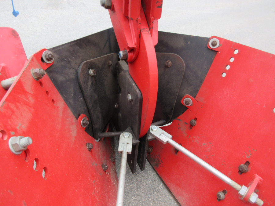 5754 Grimme BF 200 bed former 
