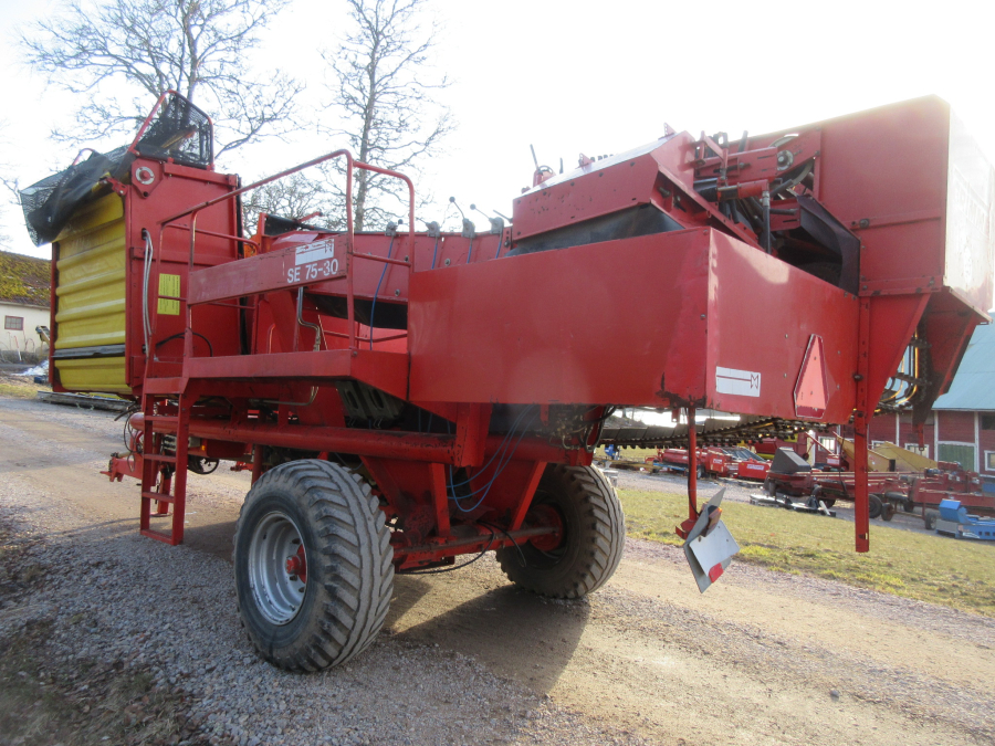 5797 Grimme SE75-30 potato harvester