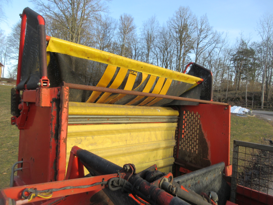 5797 Grimme SE75-30 potato harvester