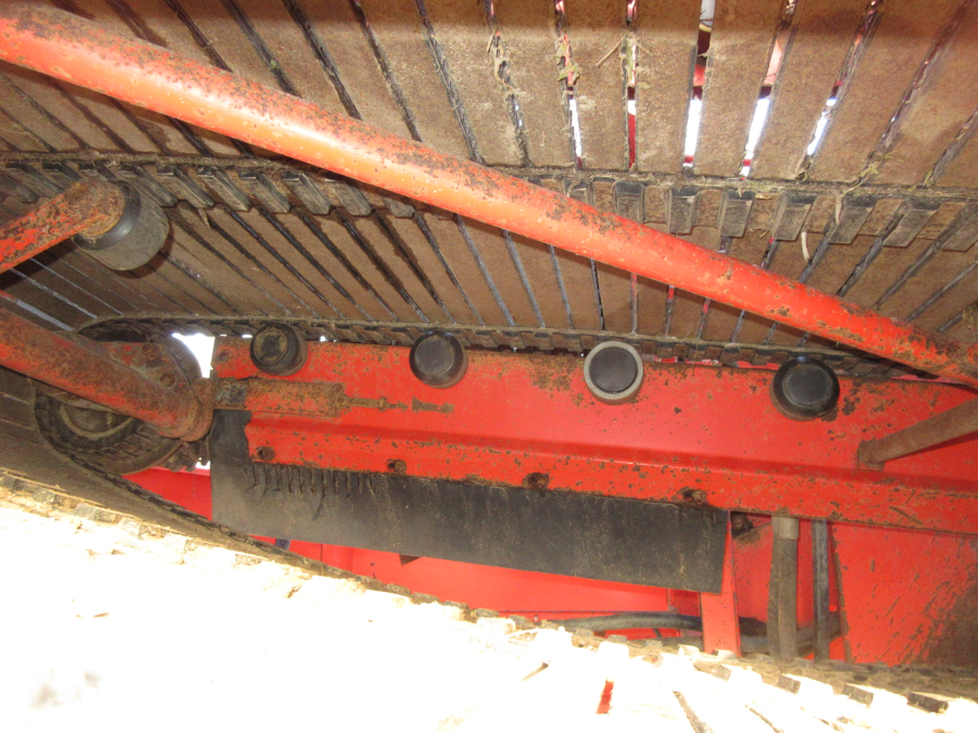 5797 Grimme SE75-30 potato harvester