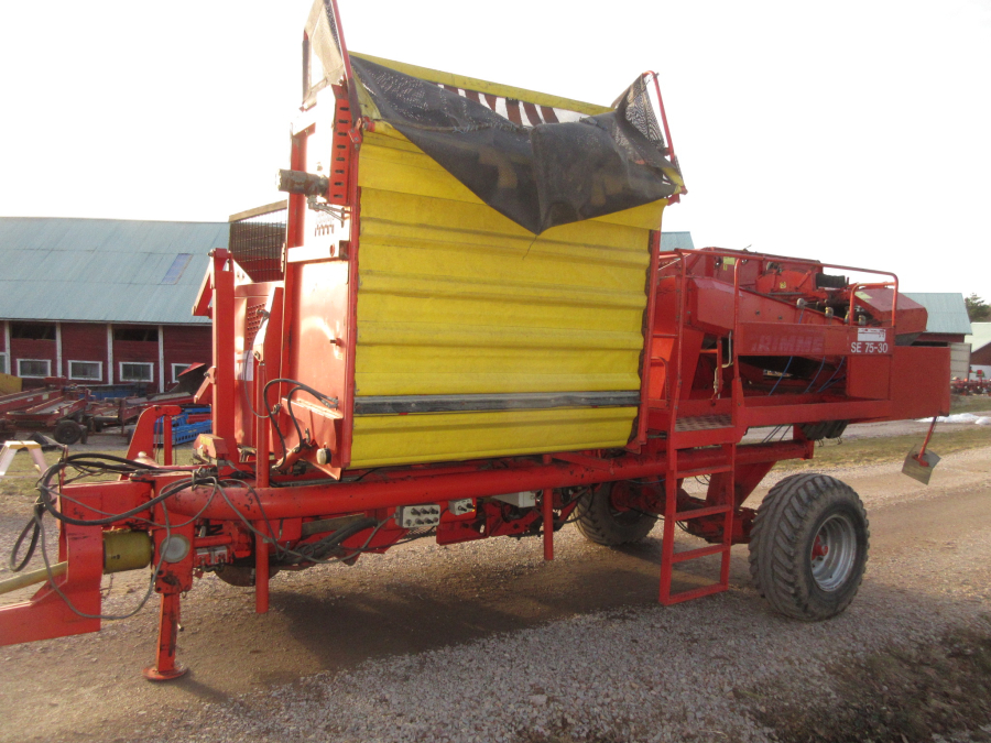 5797 Grimme SE75-30 potato harvester