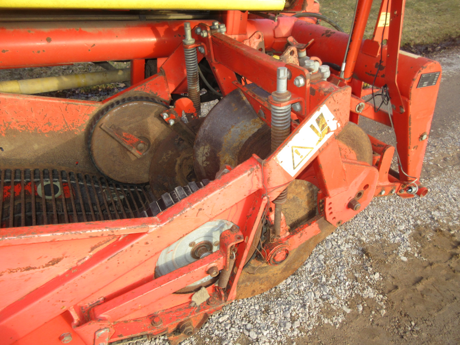 5797 Grimme SE75-30 potato harvester