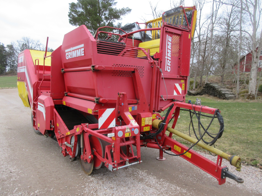 5798 Grimme SE140 potato harvester