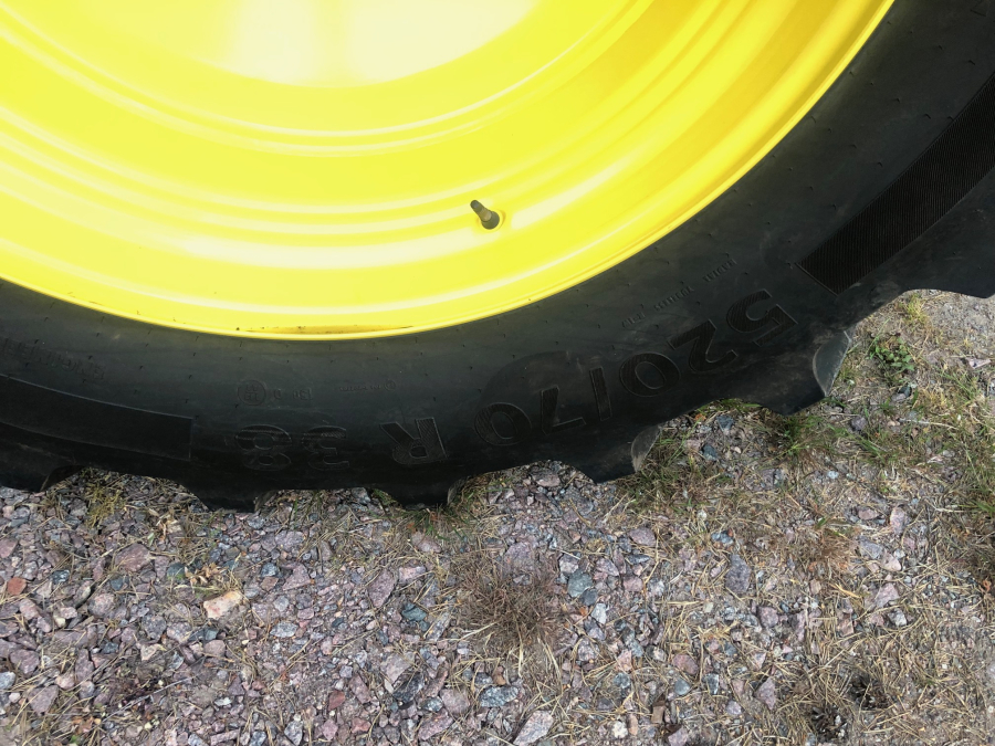 5822 John Deere 6110R traktor 460 hours new condition