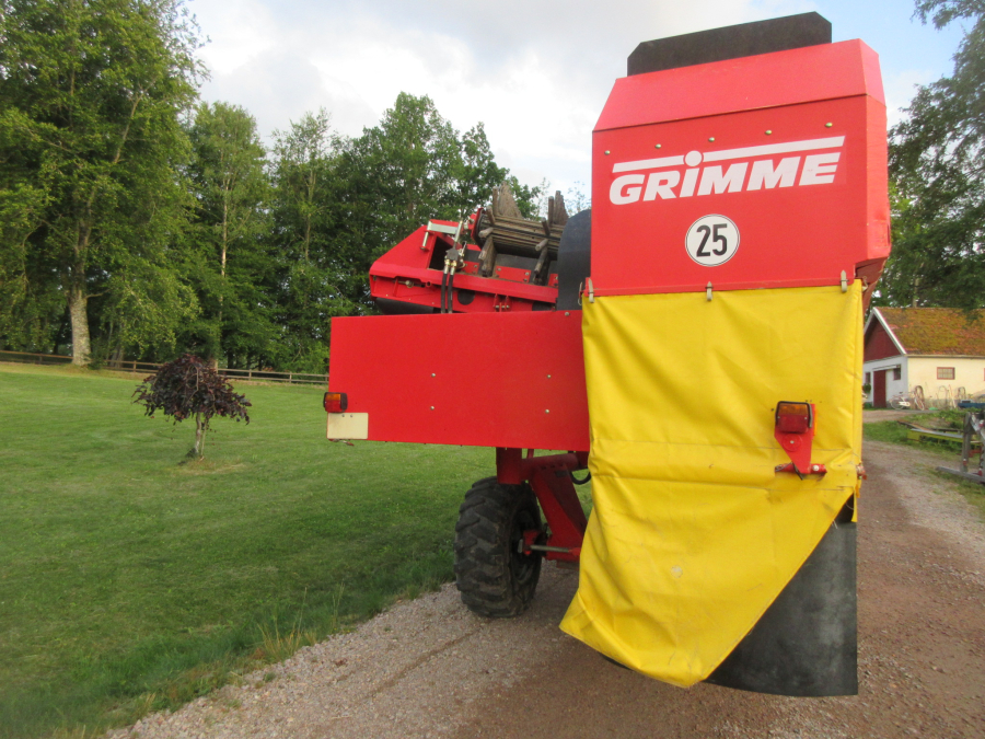 5869 Grimme SE 75-30 Kartoffelroder