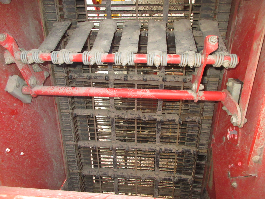 5869 Grimme SE 75-30 Kartoffelroder