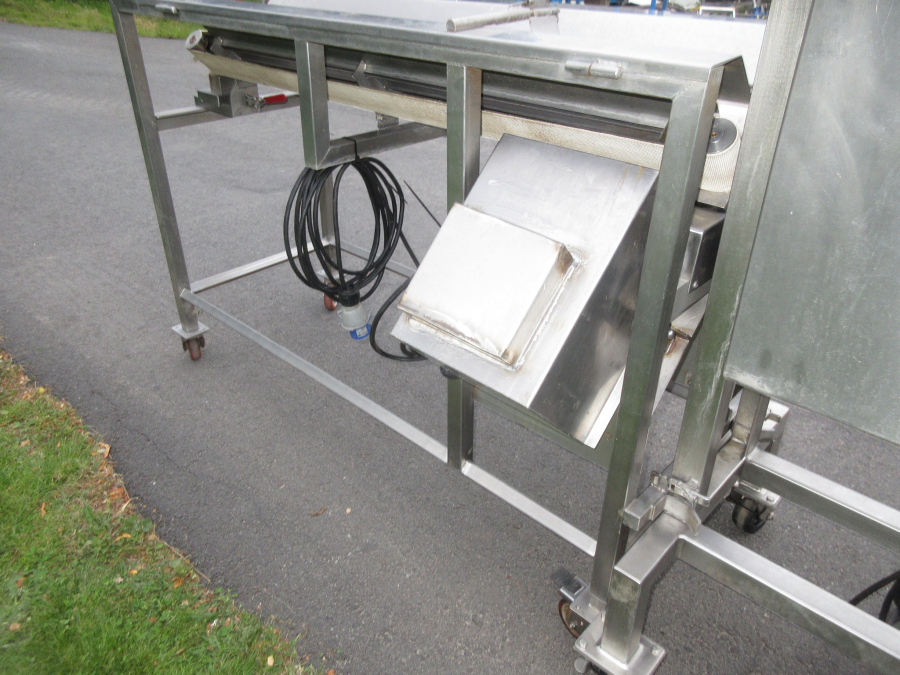 5872 Urschel VSC segment cutter