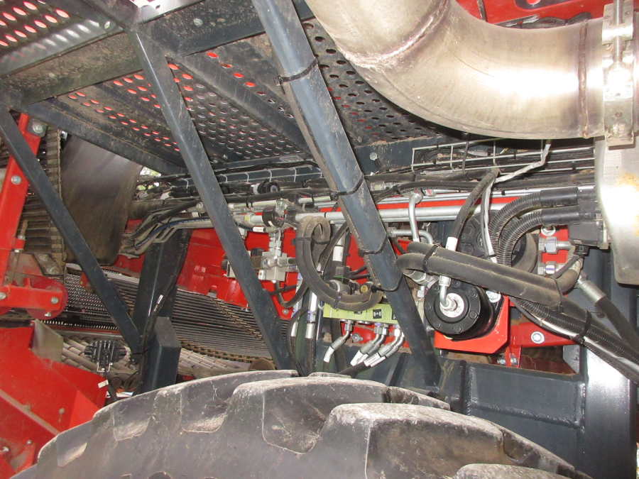 6036 Dewulf RA3060 potato harvester DEMO selfpropelled 